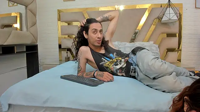 Snapshot of Goldentemptation_ chatting on April 8, 2026, 1:22 pm Goldentemptation online show from April 8, 2026, 1:22 pm