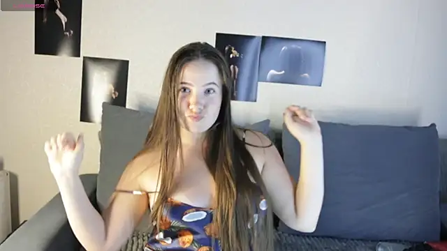 Baby-hot-girl online show from July 12, 2026, 4:42 pm