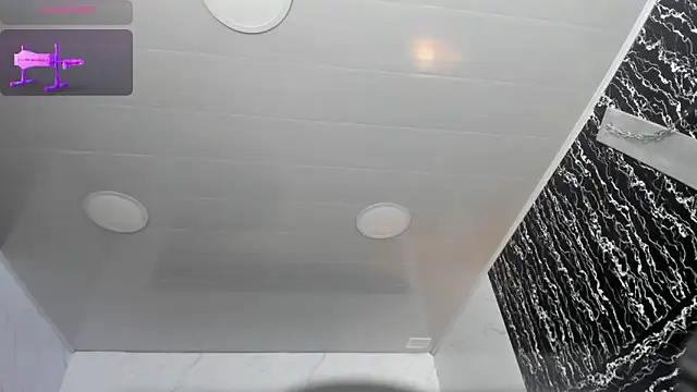 Snapshot of Ladyy_Scarlett chatting on April 11, 2026, 7:45 am Ladyy Scarlett online show from April 11, 2026, 7:45 am