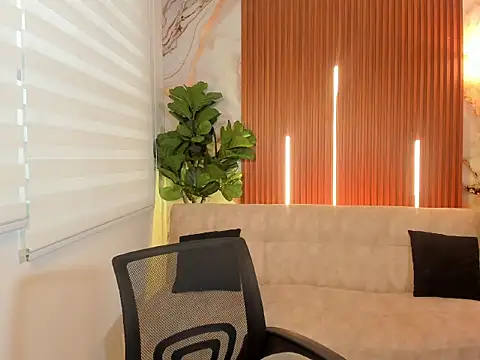 Patrick Howland  online show from April 5, 2026, 8:50 pm