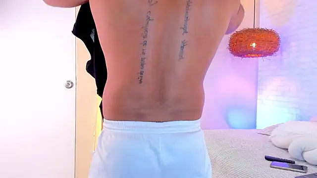 jekvalentino online show from July 10, 2026, 7:27 pm
