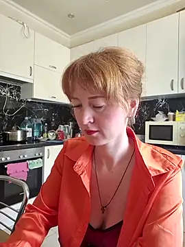 LanaBananaa  online show from April 13, 2026, 11:16 am