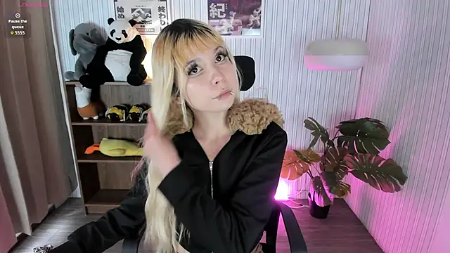 Laukyubey1 online show from March 17, 2026, 8:01 pm