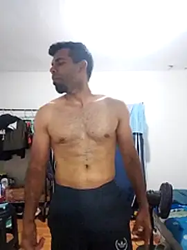 Snapshot of thom_1 chatting on February 22, 2026, 12:34 am thom 1 online show from February 22, 2026, 12:34 am