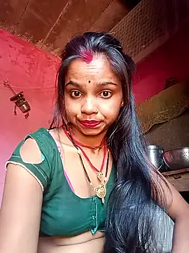 Snapshot of Cut_ikina chatting on June 2, 2026, 7:10 am Cut ikina online show from June 2, 2026, 7:10 am