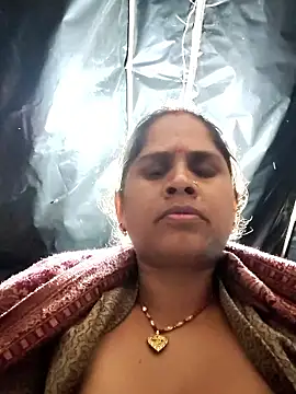 Snapshot of Hot_kiran4 chatting on February 12, 2026, 4:24 pm Hot kiran4 online show from February 12, 2026, 4:24 pm