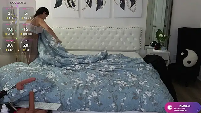 Snapshot of ViolettBaby chatting on June 6, 2026, 3:28 pm ViolettBaby online show from June 6, 2026, 3:28 pm