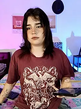 Daniellesins1 online show from June 10, 2026, 10:25 am