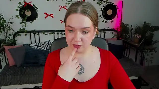 RachelDiRose online show from February 25, 2026, 3:54 pm