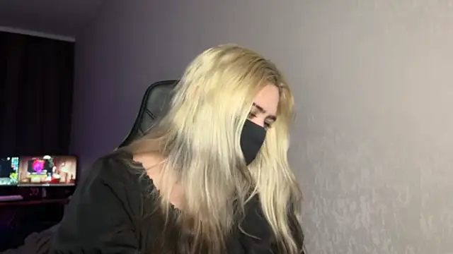 UnaXyling online show from February 8, 2026, 10:07 am