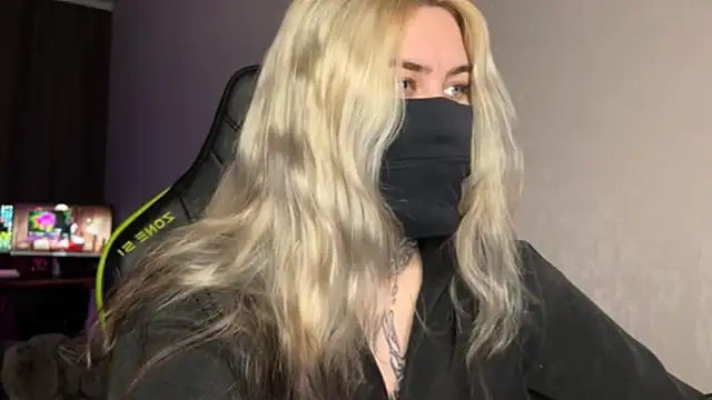 UnaXyling online show from February 8, 2026, 11:08 pm