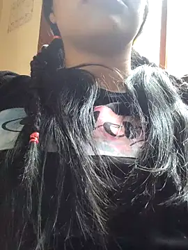 Julieta Parker online show from February 14, 2026, 4:26 pm