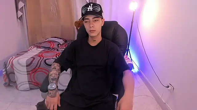 Snapshot of Dereck_Boy_ chatting on May 5, 2026, 3:47 am Dereck Boy online show from May 5, 2026, 3:47 am