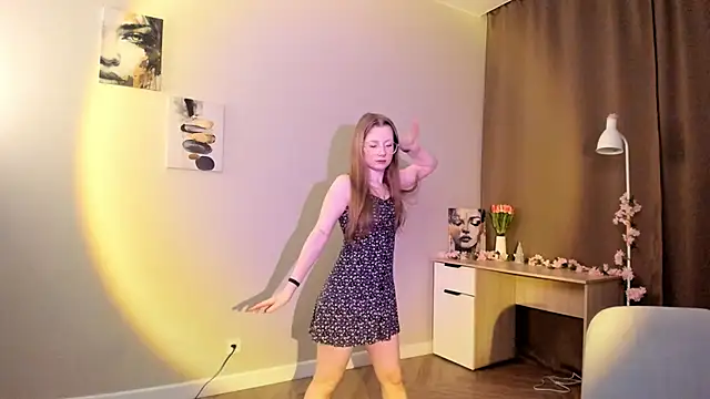 Snapshot of VictorMencia chatting on February 11, 2026, 6:57 pm VictorMencia online show from February 11, 2026, 6:57 pm