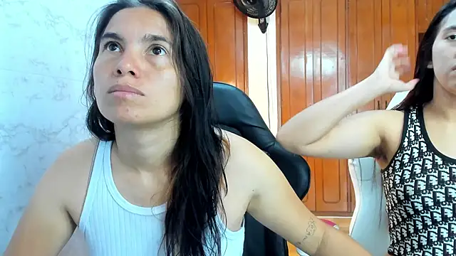 Snapshot of Emily_and_Soffy chatting on February 25, 2026, 12:15 pm Emily and Soffy online show from February 25, 2026, 12:15 pm