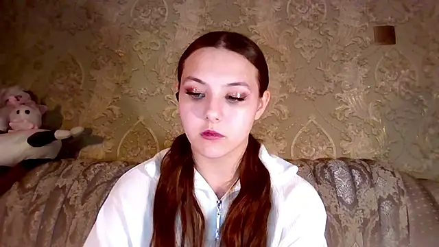 YuniNeko online show from February 5, 2026, 2:54 pm