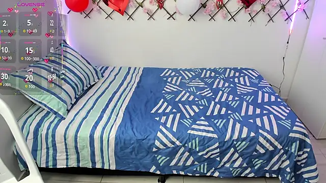 abbyyevanss online show from February 17, 2026, 8:37 pm