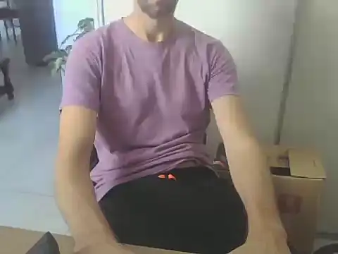 willyhot hot online show from April 23, 2026, 7:05 pm