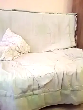 red misstess wow online show from February 11, 2026, 7:13 am