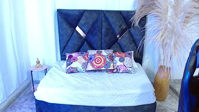 nikoo 18 online show from February 9, 2026, 1:26 pm