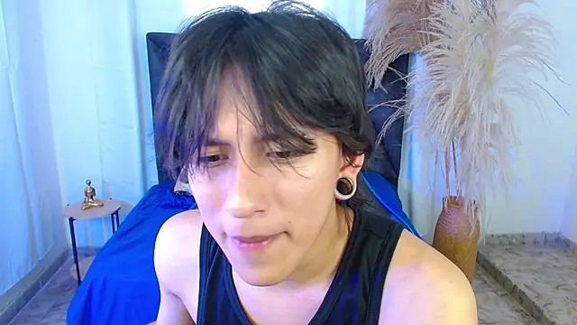 nikoo 18 online show from April 10, 2026, 3:28 pm