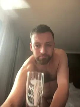 Snapshot of SimonShows chatting on February 23, 2026, 1:30 pm SimonShows online show from February 23, 2026, 1:30 pm