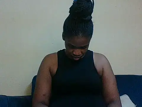 Juicylipss88 online show from February 9, 2026, 10:47 pm