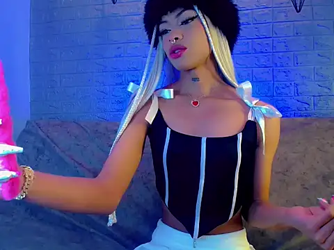 DahliaGill online show from February 9, 2026, 12:58 am