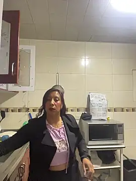 Snapshot of Ximena_firee chatting on February 19, 2026, 11:17 am Ximena firee online show from February 19, 2026, 11:17 am