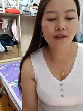 Jennie dogy online show from April 23, 2026, 6:25 am