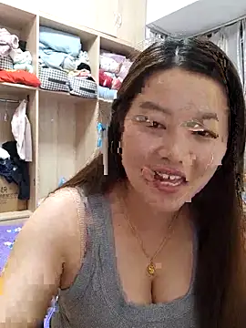 Jennie dogy online show from April 23, 2026, 1:57 pm