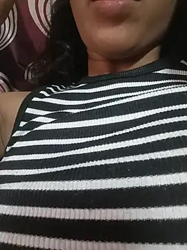 komalsharma99 online show from May 24, 2026, 5:34 am