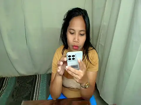 Snapshot of Black_novaaa chatting on April 3, 2026, 12:25 pm Black novaaa online show from April 3, 2026, 12:25 pm