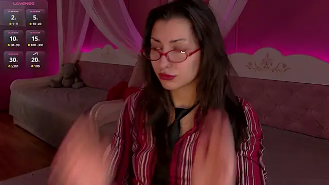 AngelaCox online show from February 8, 2026, 6:17 am