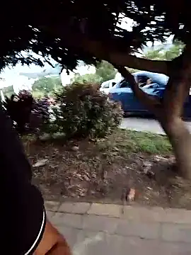 Andres sant  online show from April 8, 2026, 10:21 pm