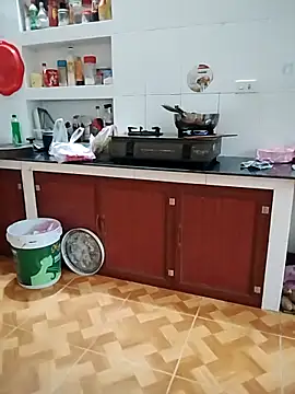 LiilyZi online show from February 11, 2026, 3:33 am