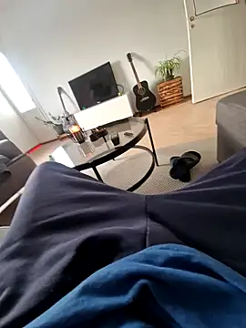 Snapshot of Tommyzzzzzz chatting on February 3, 2026, 8:30 am Tommyzzzzzz online show from February 3, 2026, 8:30 am