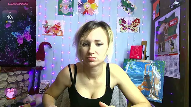 Snapshot of HarleyWidLife chatting on February 12, 2026, 1:50 pm HarleyWidLife online show from February 12, 2026, 1:50 pm