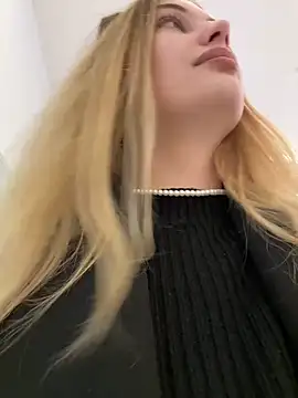 blonde exe online show from April 8, 2026, 1:55 pm