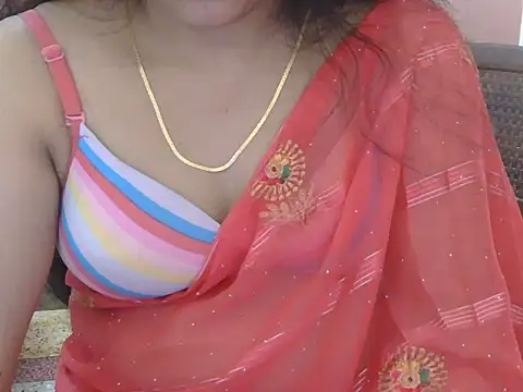 Cute Sheetal online show from March 11, 2026, 1:39 pm