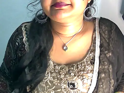 Snapshot of Saniya_K2 chatting on April 13, 2026, 3:39 pm Saniya K2 online show from April 13, 2026, 3:39 pm