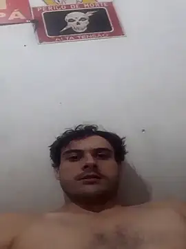 Snapshot of henriquefc2712 chatting on March 25, 2026, 3:18 pm henriquefc2712 online show from March 25, 2026, 3:18 pm