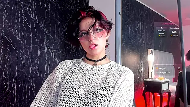 YuuMiko online show from March 11, 2026, 12:33 pm