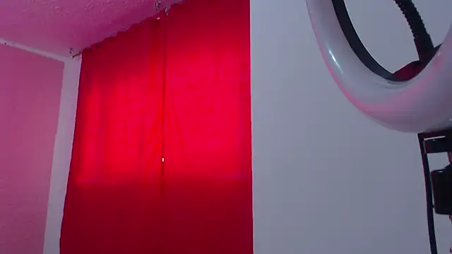 Snapshot of astrid_blaze_27 chatting on March 6, 2026, 7:43 pm astrid blaze 27 online show from March 6, 2026, 7:43 pm