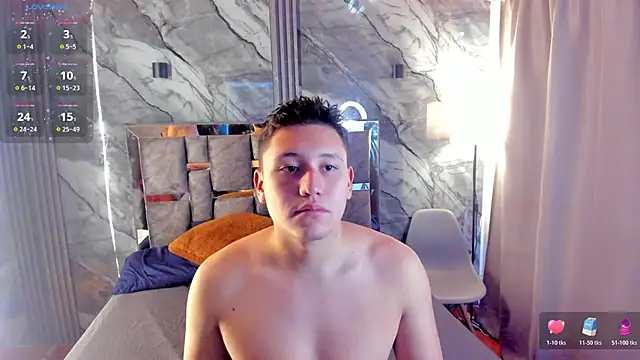 Snapshot of Manson_and_Zoe chatting on March 12, 2026, 11:38 am Manson and Zoe online show from March 12, 2026, 11:38 am