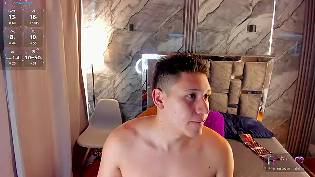 Snapshot of Manson_and_Zoe chatting on March 13, 2026, 11:28 am Manson and Zoe online show from March 13, 2026, 11:28 am