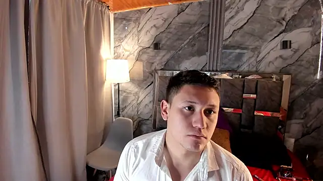 Snapshot of Manson_and_Zoe chatting on March 20, 2026, 11:37 am Manson and Zoe online show from March 20, 2026, 11:37 am