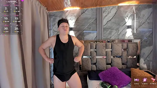 Snapshot of Manson_and_Zoe chatting on March 28, 2026, 11:21 am Manson and Zoe online show from March 28, 2026, 11:21 am