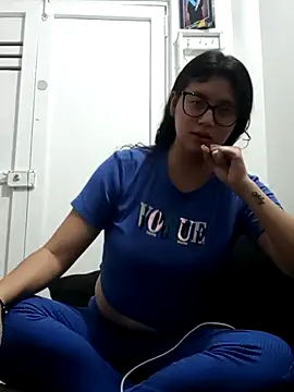 Dahlia-Rose online show from February 25, 2026, 3:16 am