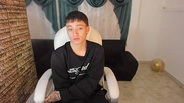 Snapshot of Wesleey-Boy chatting on February 13, 2026, 7:32 pm Wesleey-Boy online show from February 13, 2026, 7:32 pm